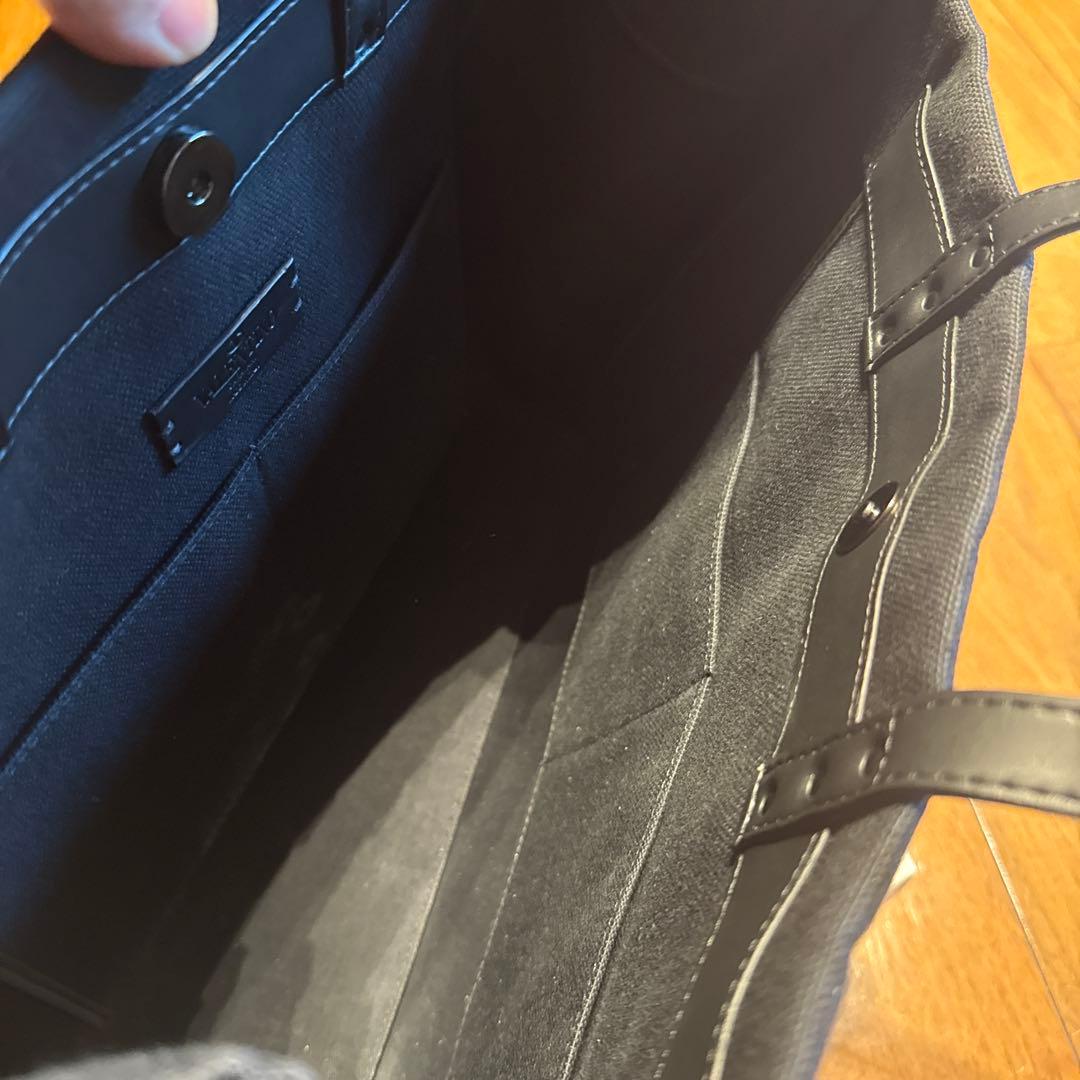 VALENTINO ブラック トートバッグ VLNT