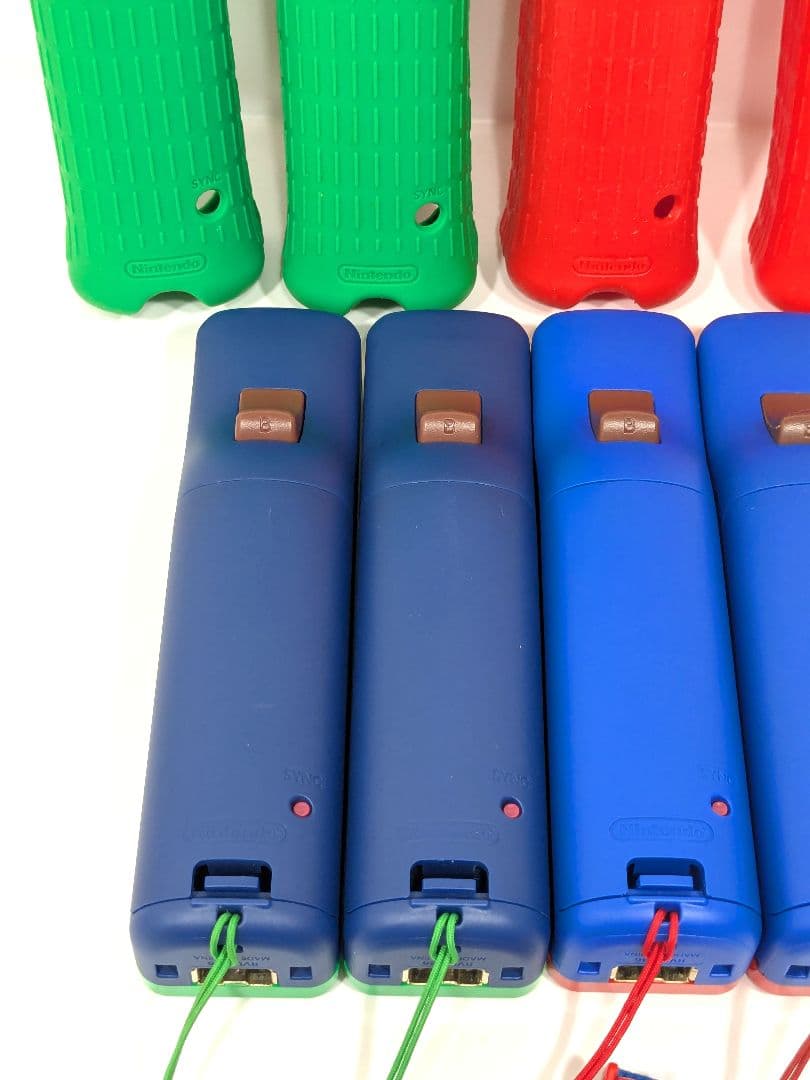 【匿名配送】Wii・WiiU wiiリモコンプラス マリオ&ルイージ ４本セット