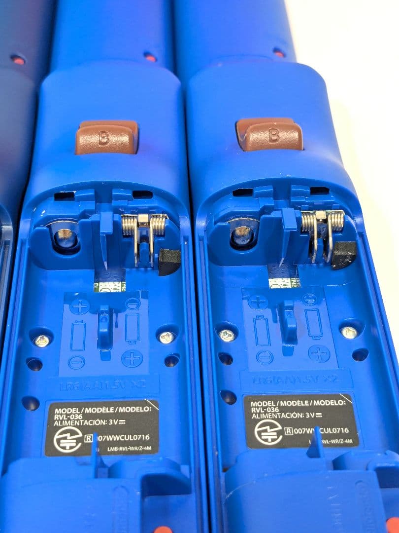 【匿名配送】Wii・WiiU wiiリモコンプラス マリオ&ルイージ ４本セット