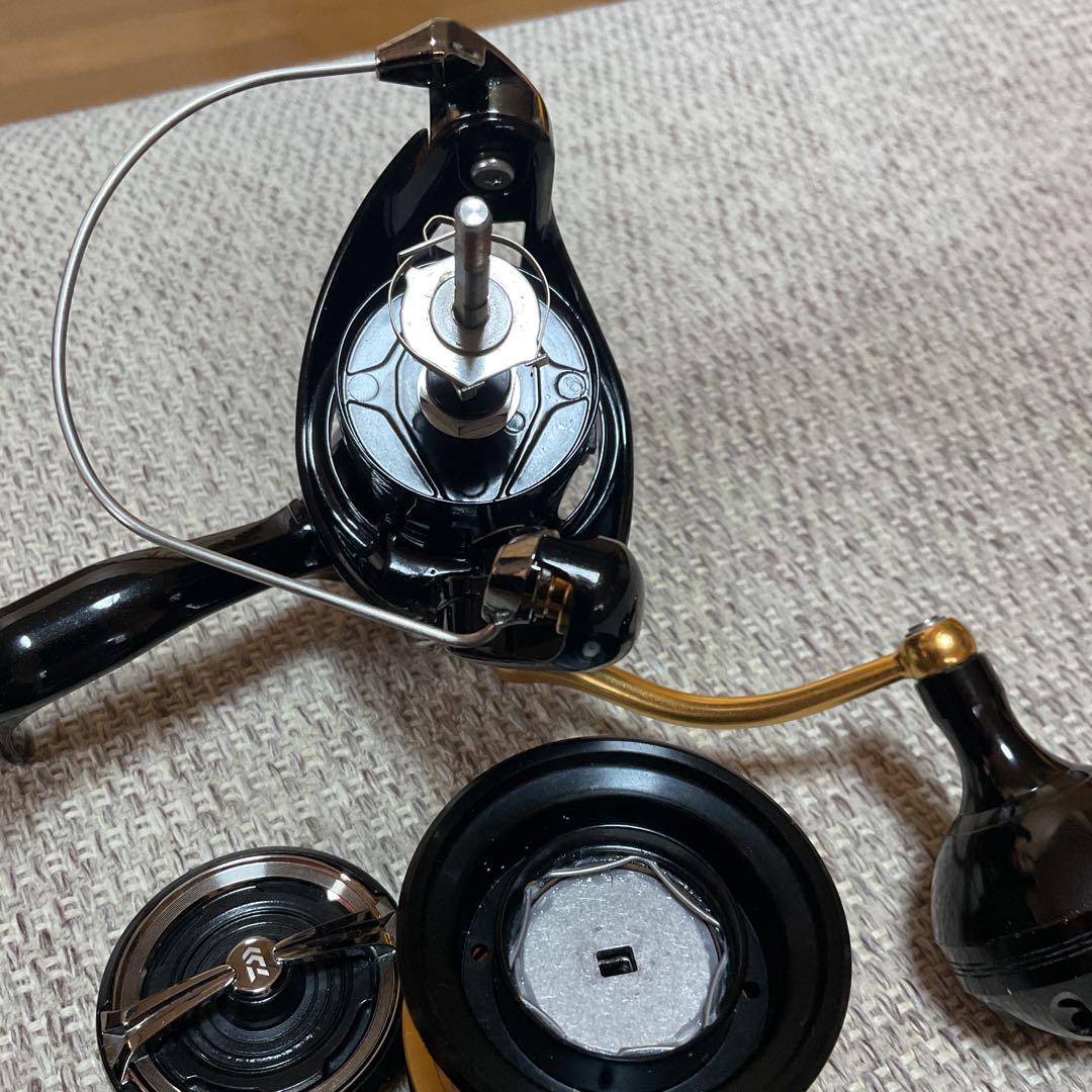 Daiwa 23レガリス　LT3000-CXH 美品　ブリ