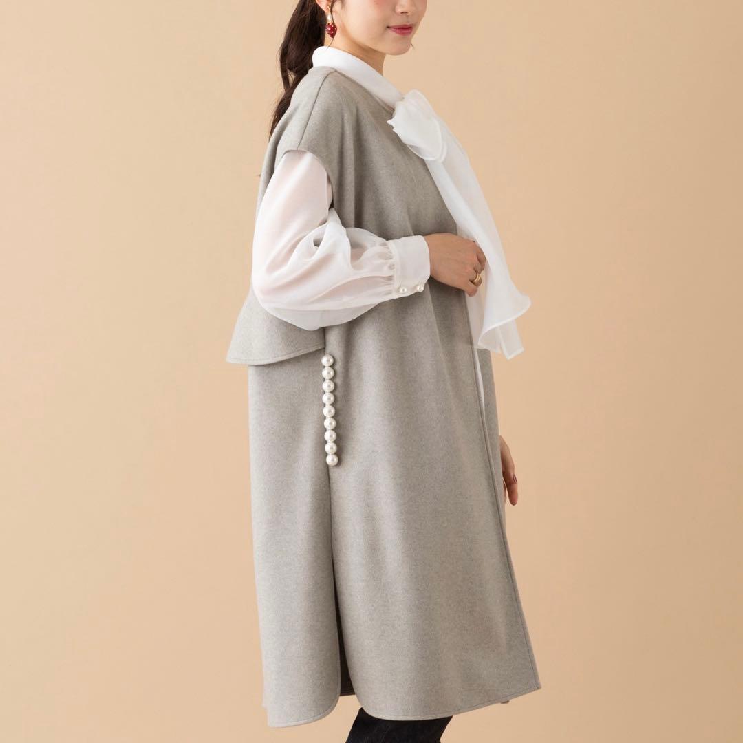 ローズティアラ　新品未使用　バックフリルジレ