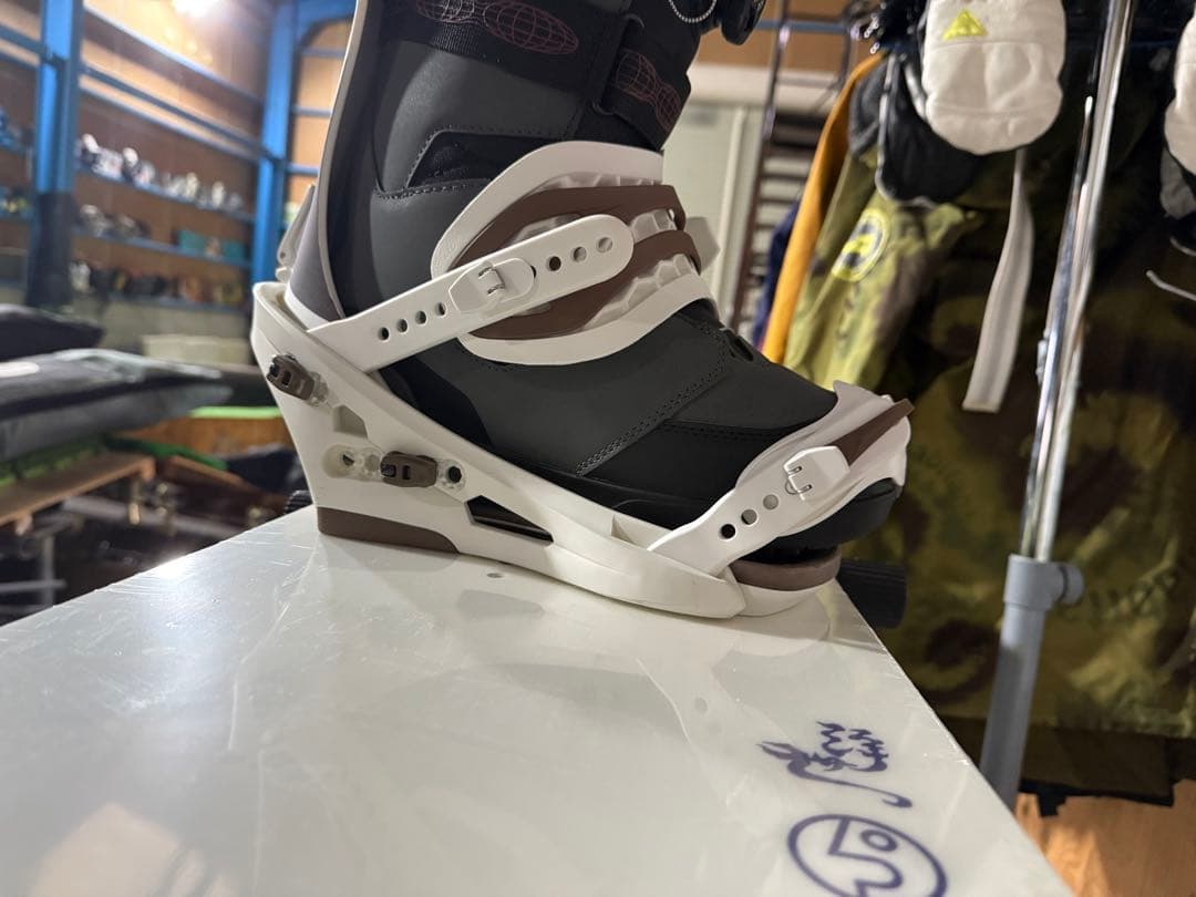 SLY α 新品未使用 Mサイズ ラスト１点 グラトリ