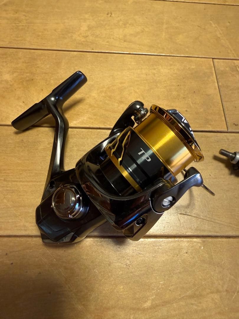 ☆美品☆SHIMANO TWIN POWER C2000SHG☆