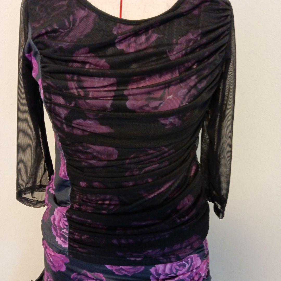 専用✨️豪華✨️社交ダンス用ツ―ピ―スドレス 黒と紫の花柄（M〜Ｌサイズ）