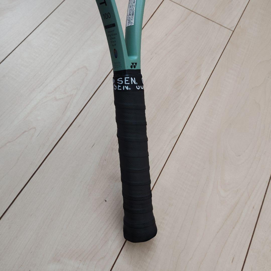 PERCEPT 100 テニスラケット 300g