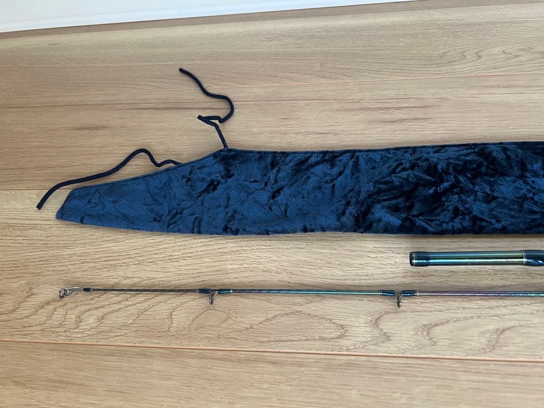 希少美品　シマノ 初代ワールドシャウラ 1754R-2 ブルー