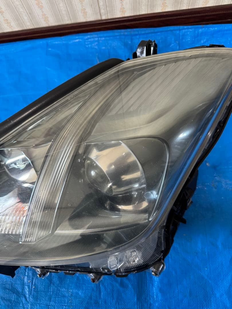 トヨタ クラウン GRS204 純正 HID ヘッドライトセット 左右