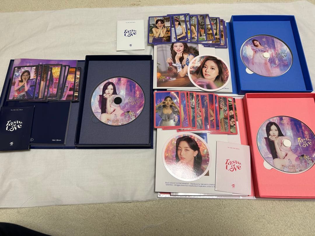 TWICEアルバム・雑誌セット