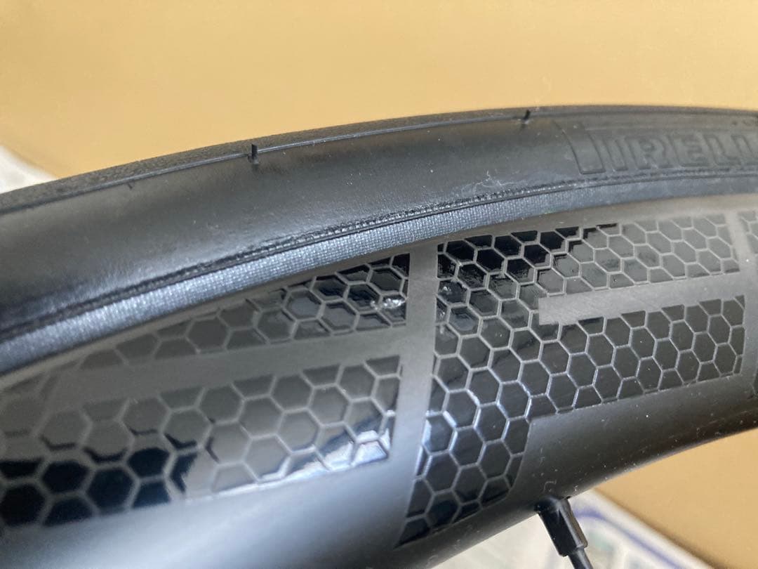 FFWD RYOT33 DT240Sハブ ディスクカーボンホイールセット