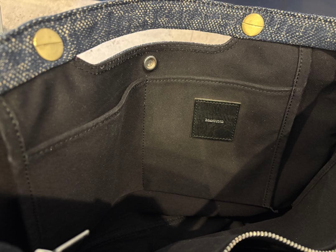 MANIUNO[マニウノ]バッグ　ネイビー　トートバッグM