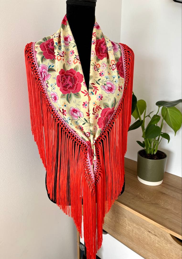 フラメンコ　マントンシージョ　イエローマントン風花柄水玉　コーラルフレコ