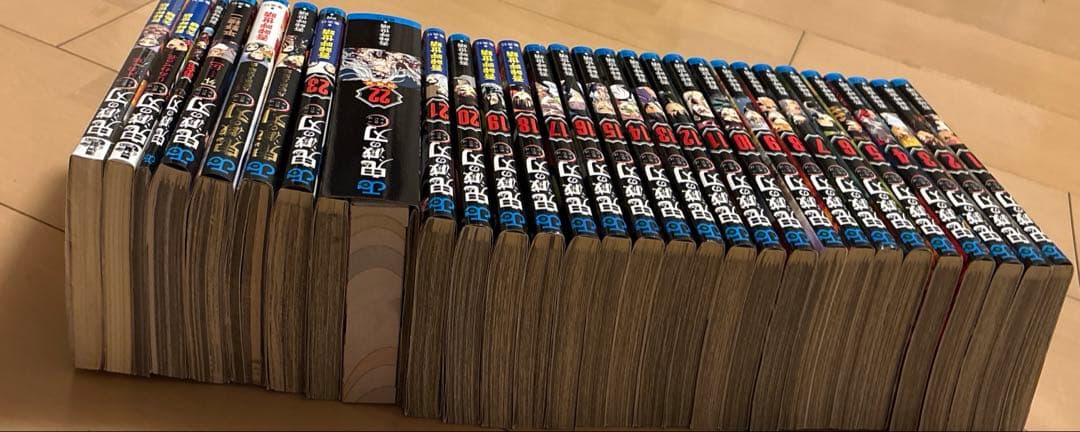 鬼滅の刃 全巻セット 22巻缶バッチ特装版つき