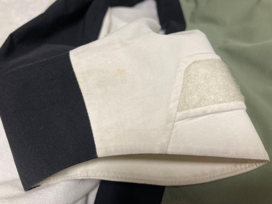 Burton [ak] 2023 スノーボードジャケット　レディース　Sサイズ