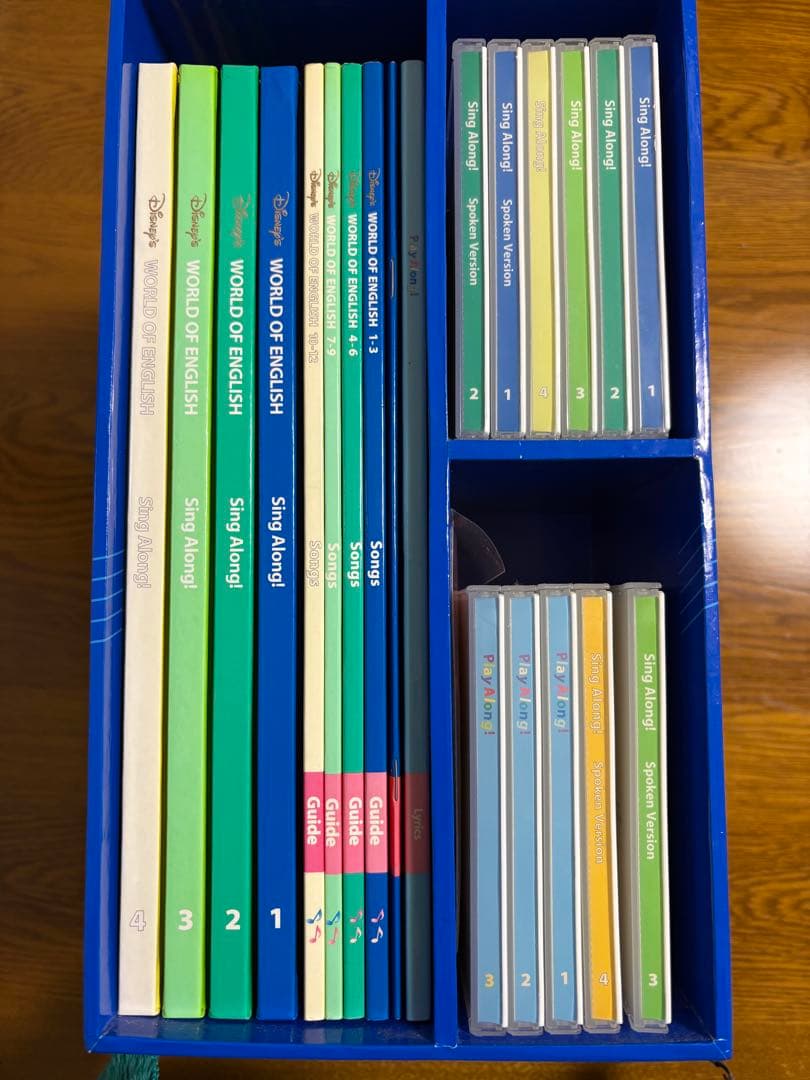 再度値下げ‼️DWE ディズニー英語システム　正規購入DVD／CD／本