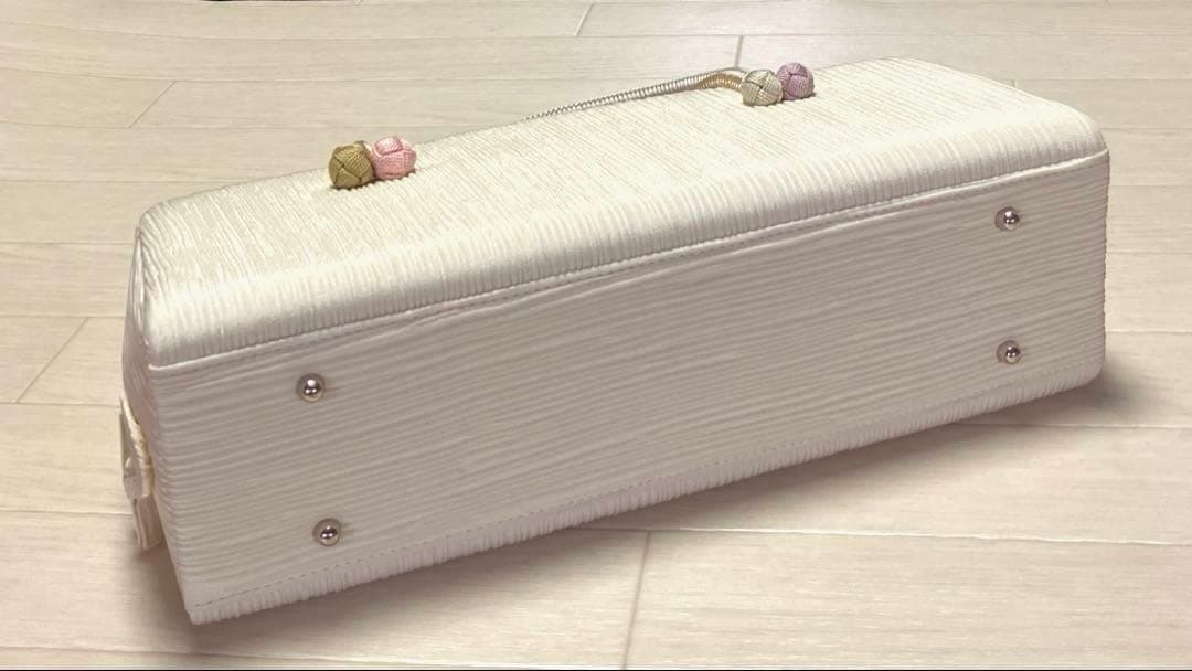 《美品》衿秀　利休バッグ　和装バッグ　小田巻　アイボリー　絹100%