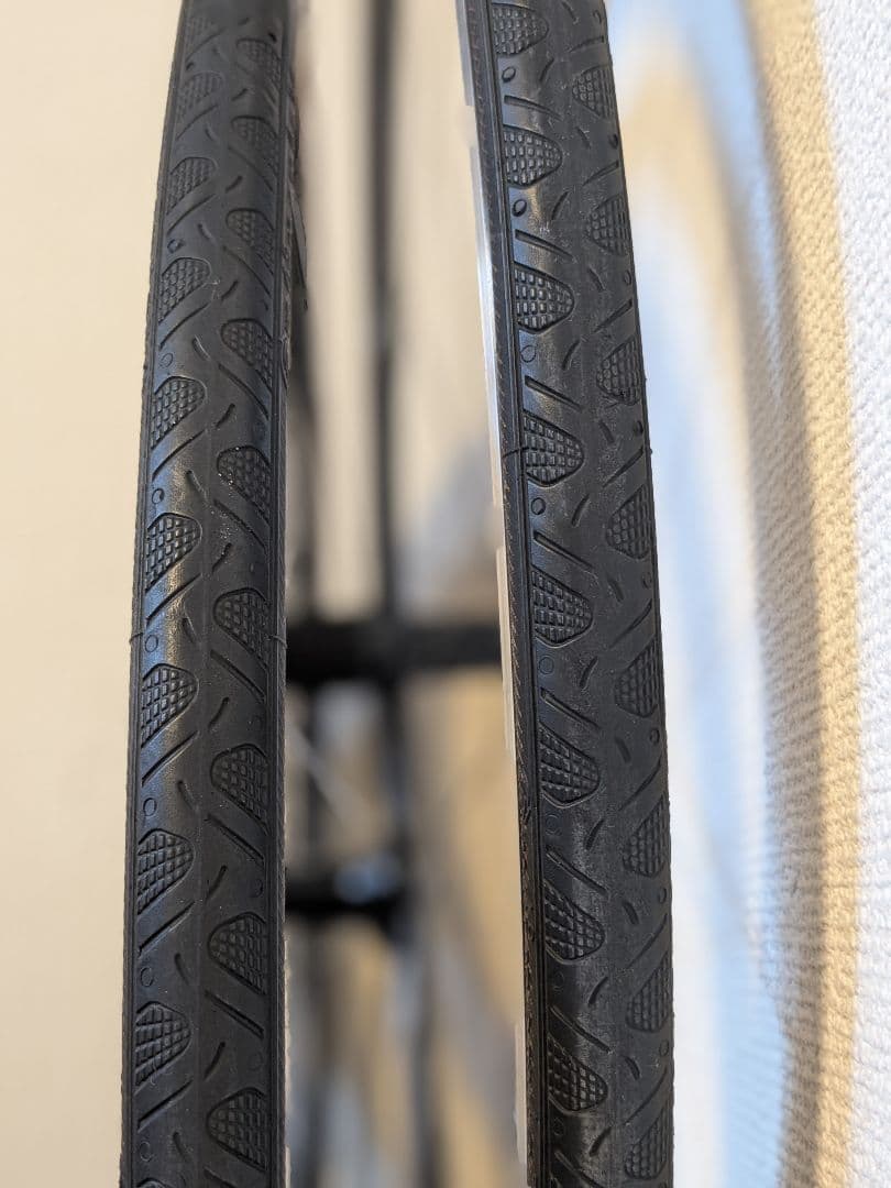 シマノWH-RS21、GP4season付き