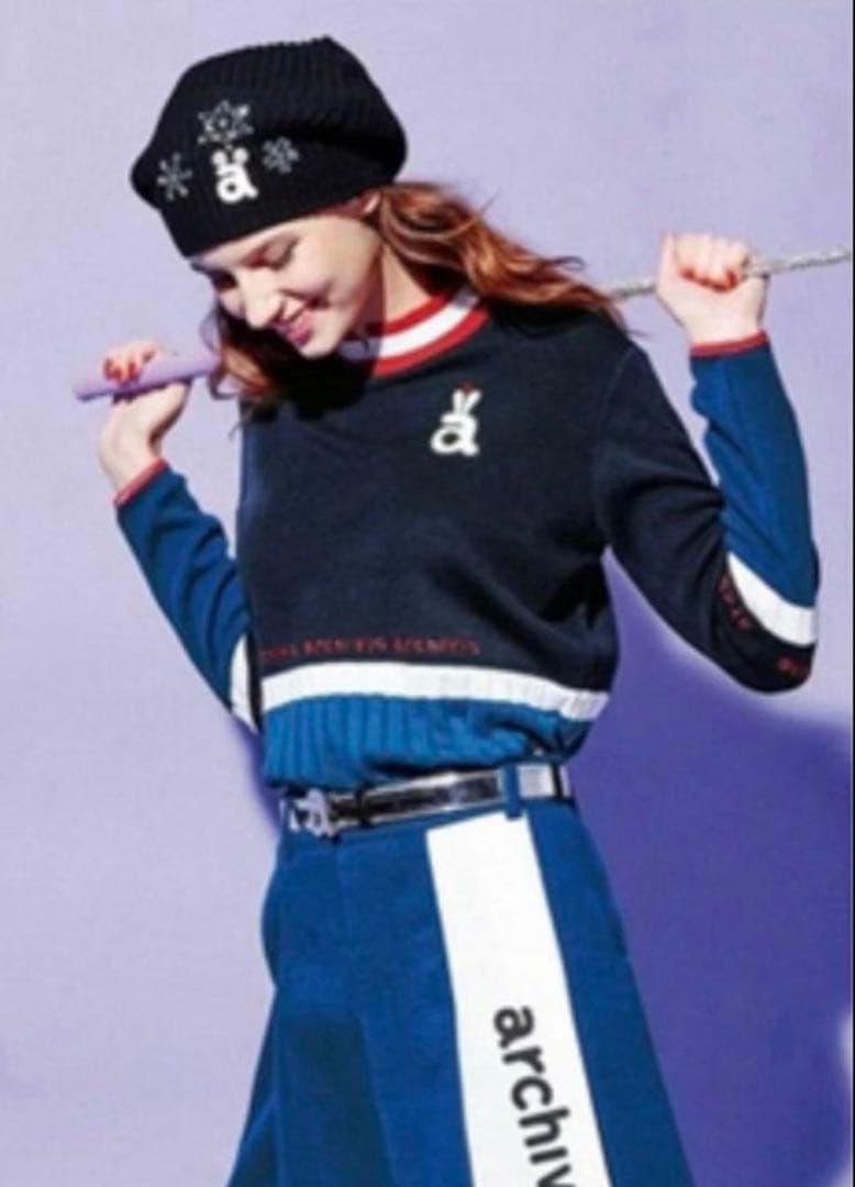 アルチビオのセーターとスカート