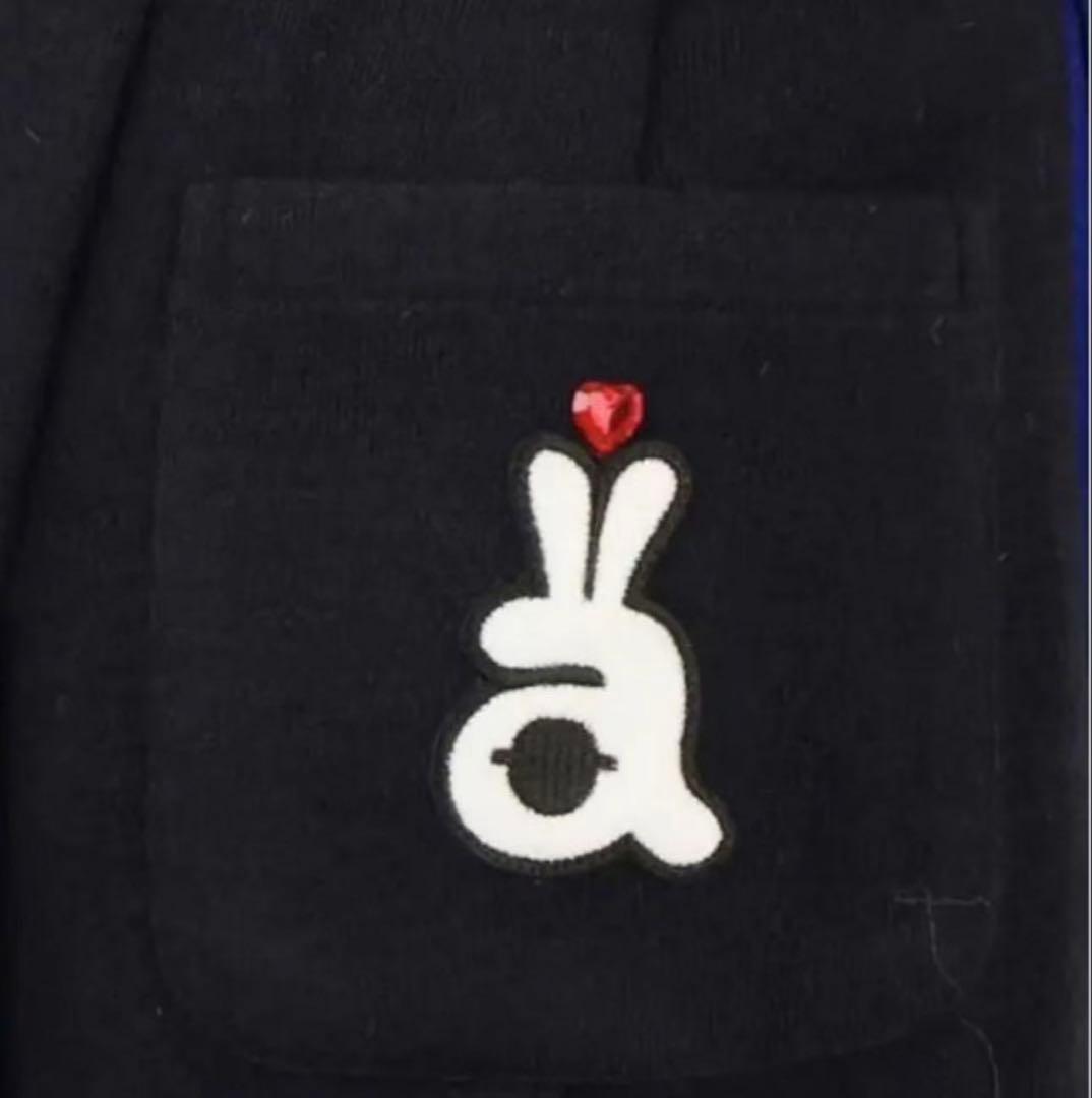 アルチビオのセーターとスカート