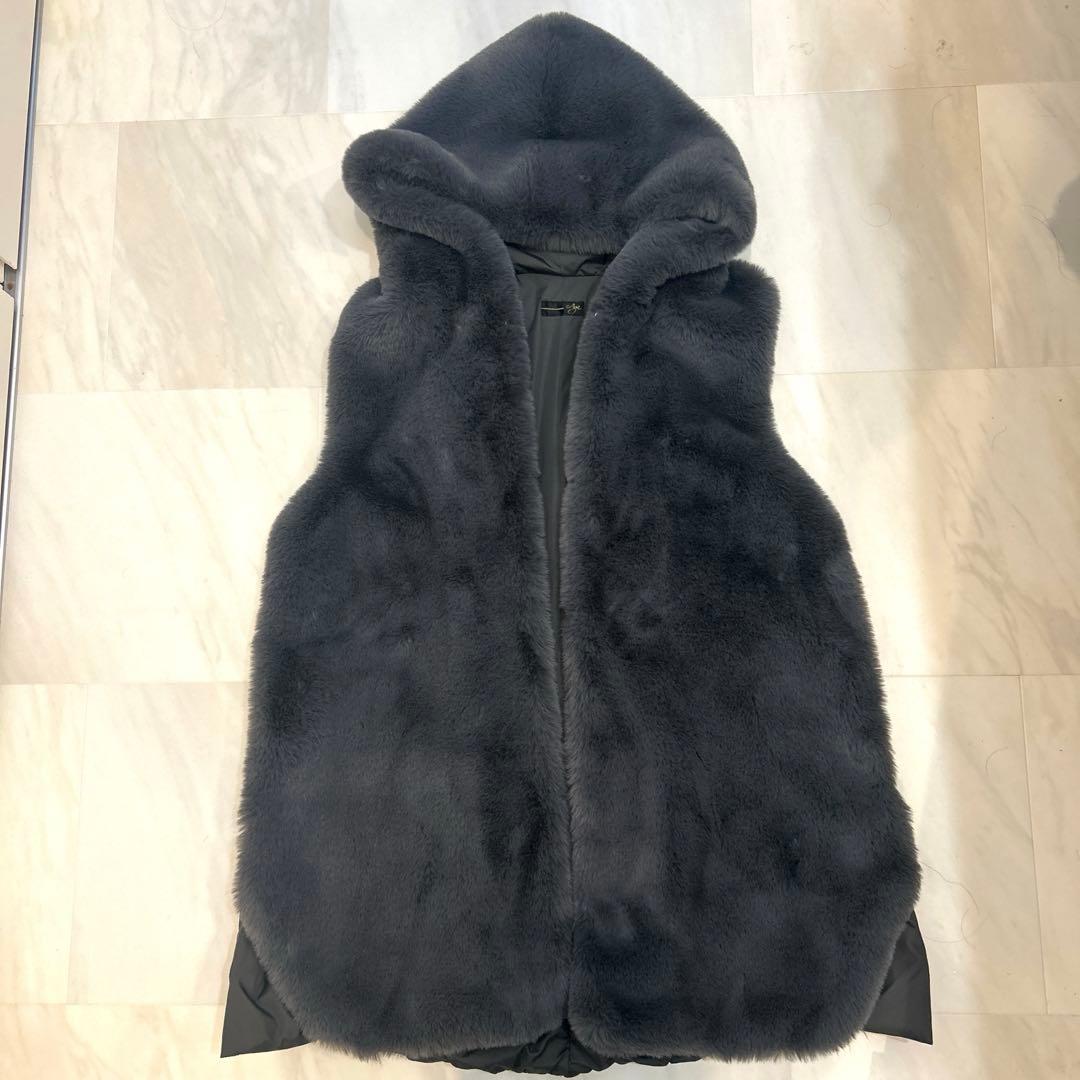 新品未使用 Aga アーガ ヤマダヤ エコファー フード付きベスト グレー