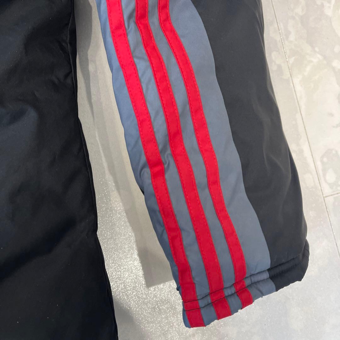 adidas サッカー ベンチコート 黒/赤