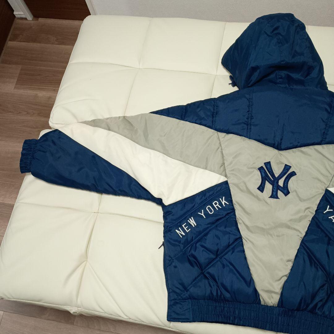 ニューヨーク・ヤンキース フード付きジャケット