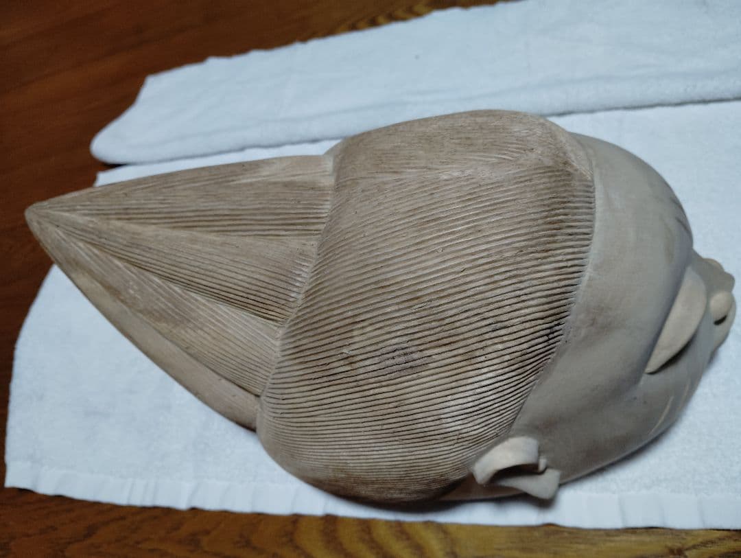 ベナン出身彫刻師　手作りの木製御面　アフリカ彫刻　現代アーティスト　美品　芸術品