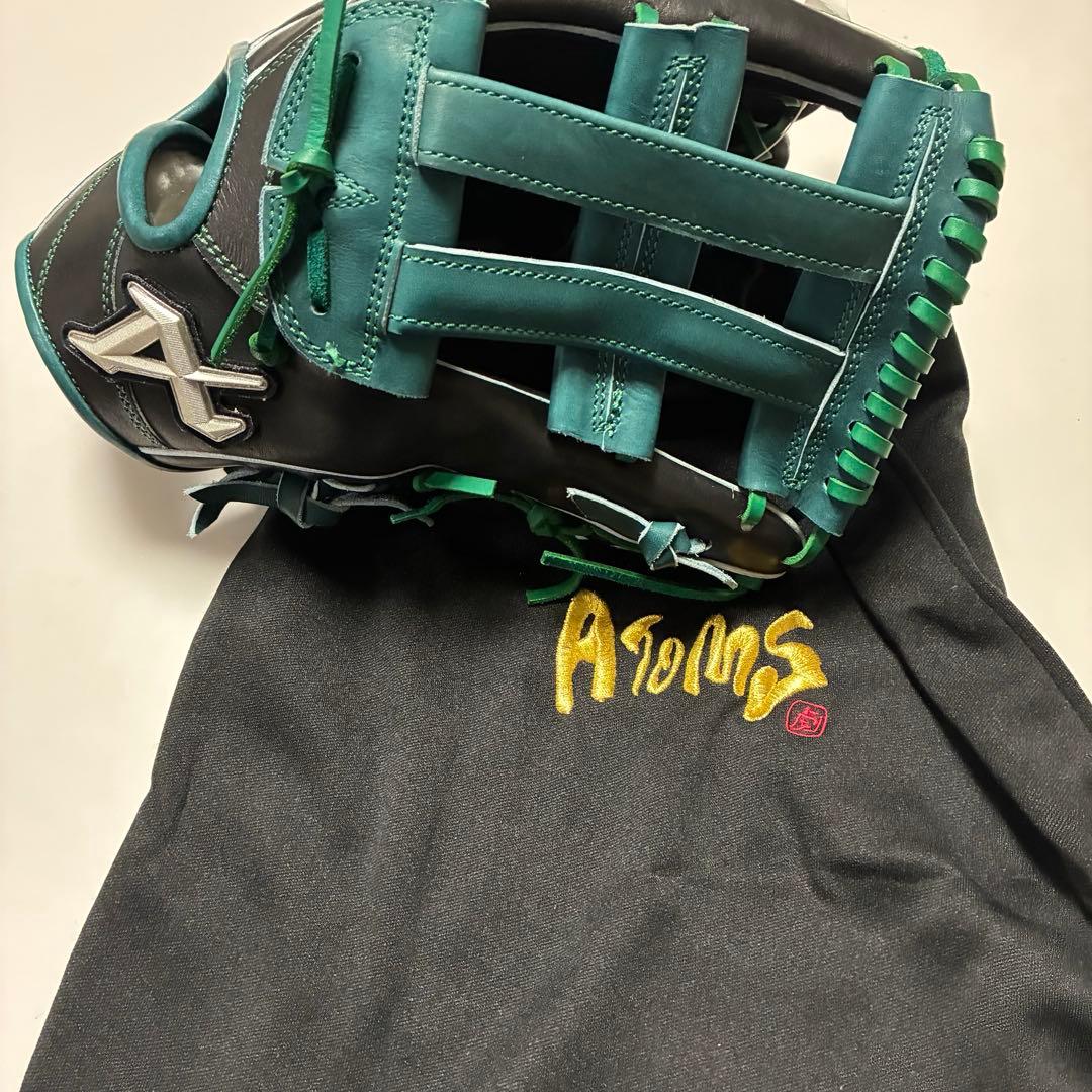 アトムズ　ATOMS　軟式用グラブ 外野手用　専用袋付き