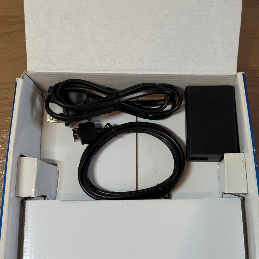 6-052 PSVITA PCH-1100 クリスタル・ホワイト 箱付き