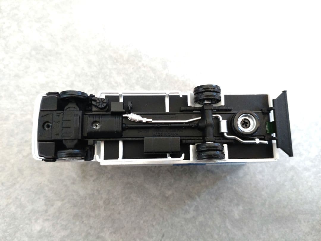 【マサト】トミカリミテッドヴィンテージネオ 日産アトラスアート引越センター