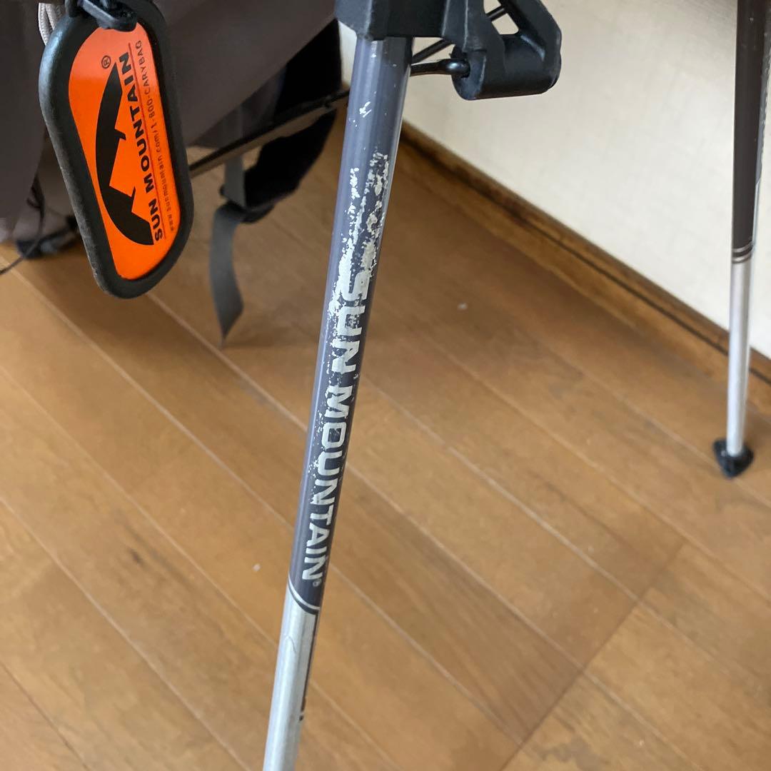 サンマウンテンのスタンド式ゴルフバッグ(軽量)