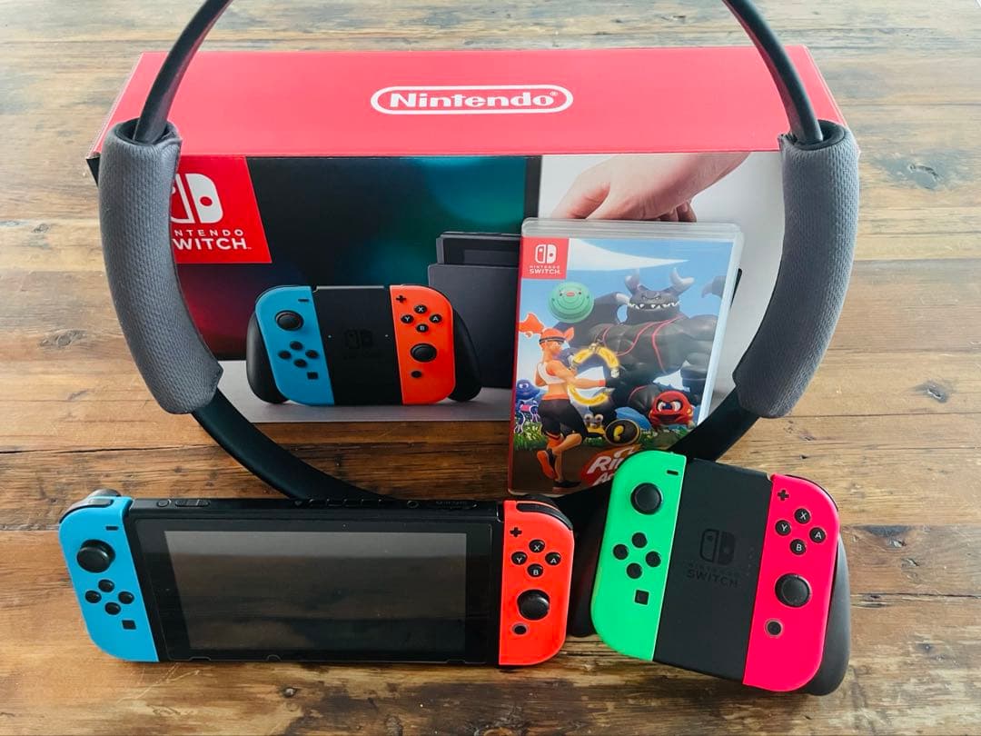 任天堂Switch本体＋別売JoyCon＋JoyConグリップ＋リングフィット