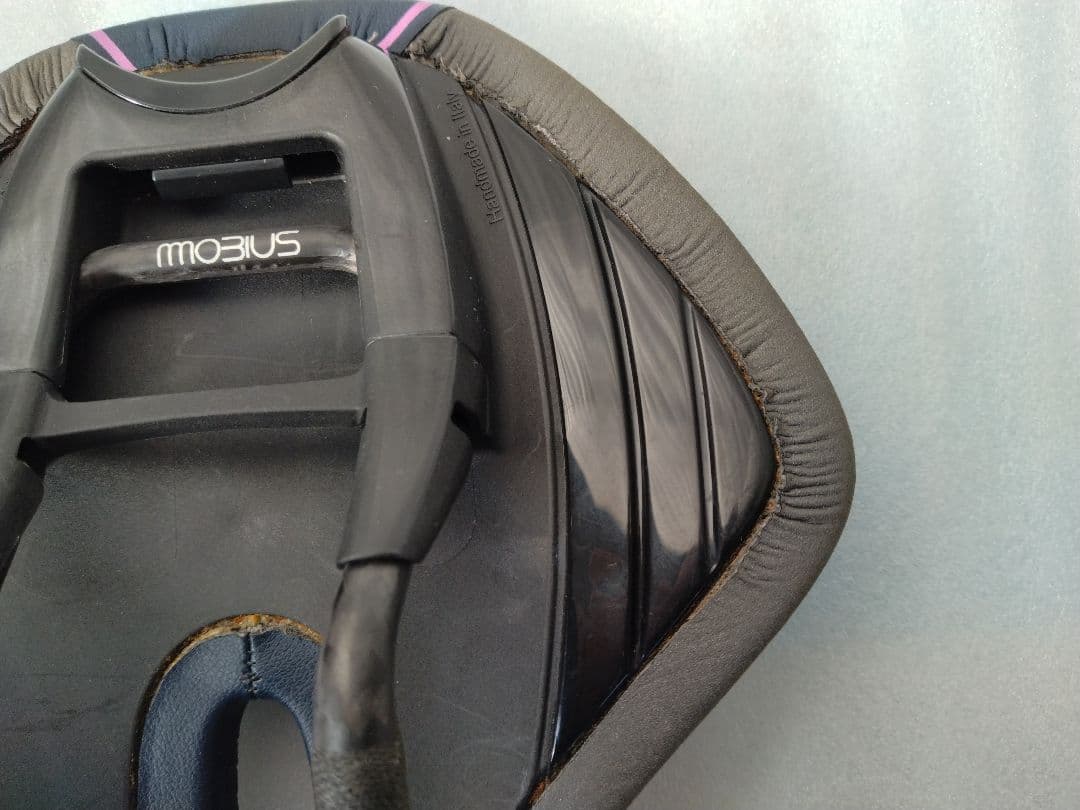 値下げ　fi'zi:k フィジーク　LUCE MOBIUS カーボンレール