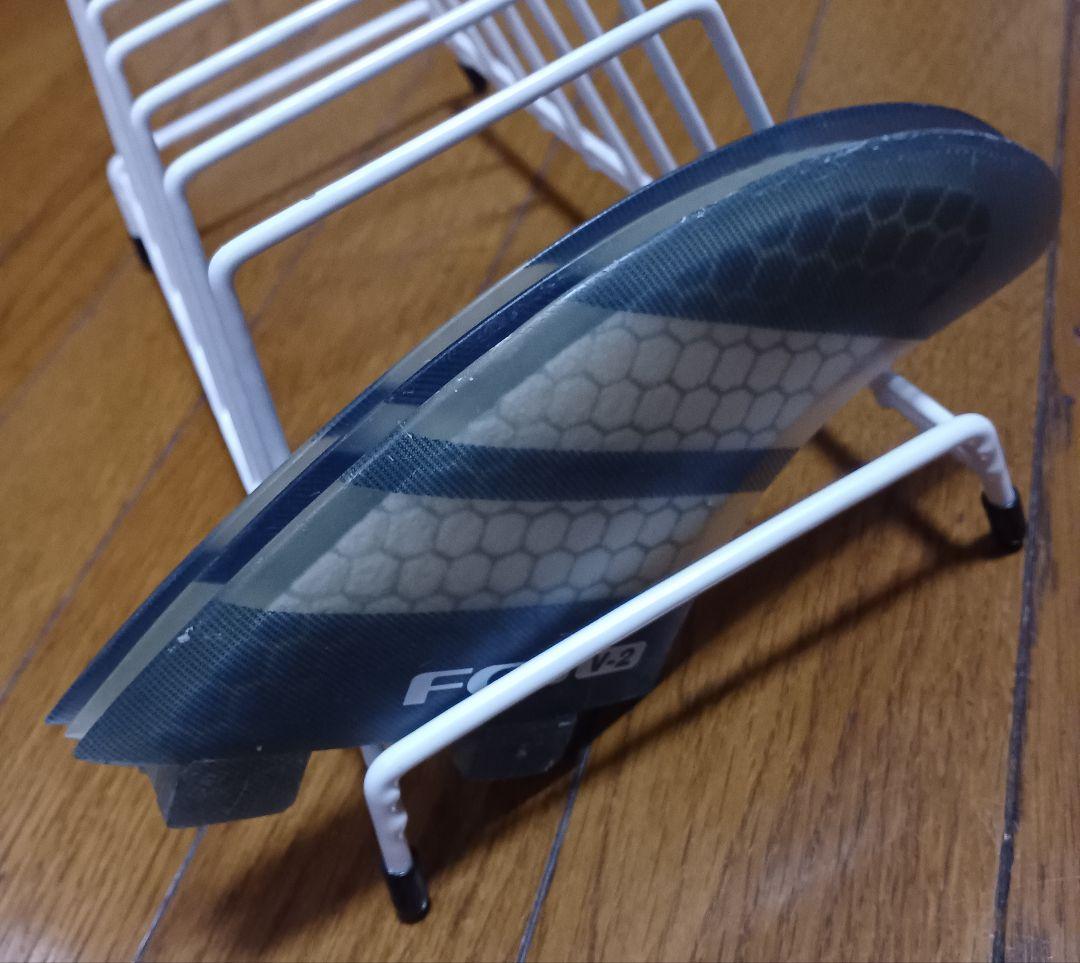 FCS V2　サーフボードフィン　トライフィン　ケリースレーター