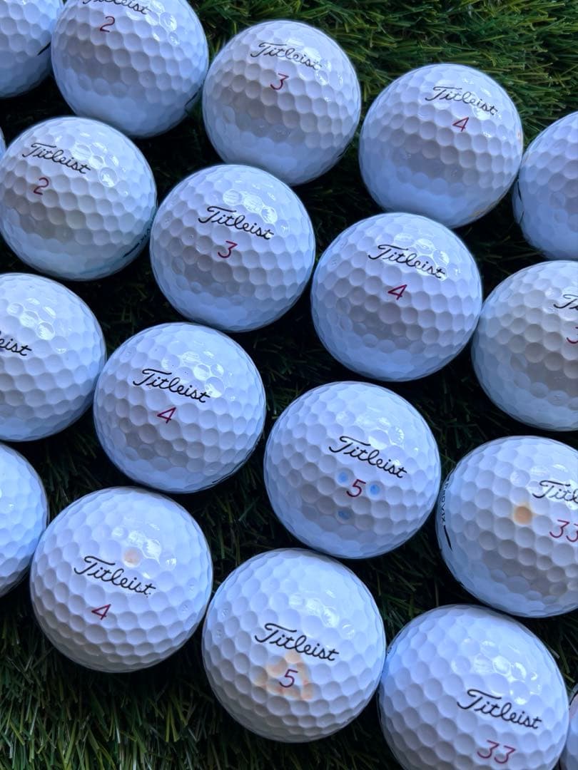 美品 最新 25年モデル タイトリスト プロV1x 24個 ロストボール ②