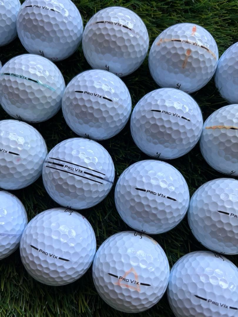美品 最新 25年モデル タイトリスト プロV1x 24個 ロストボール ②