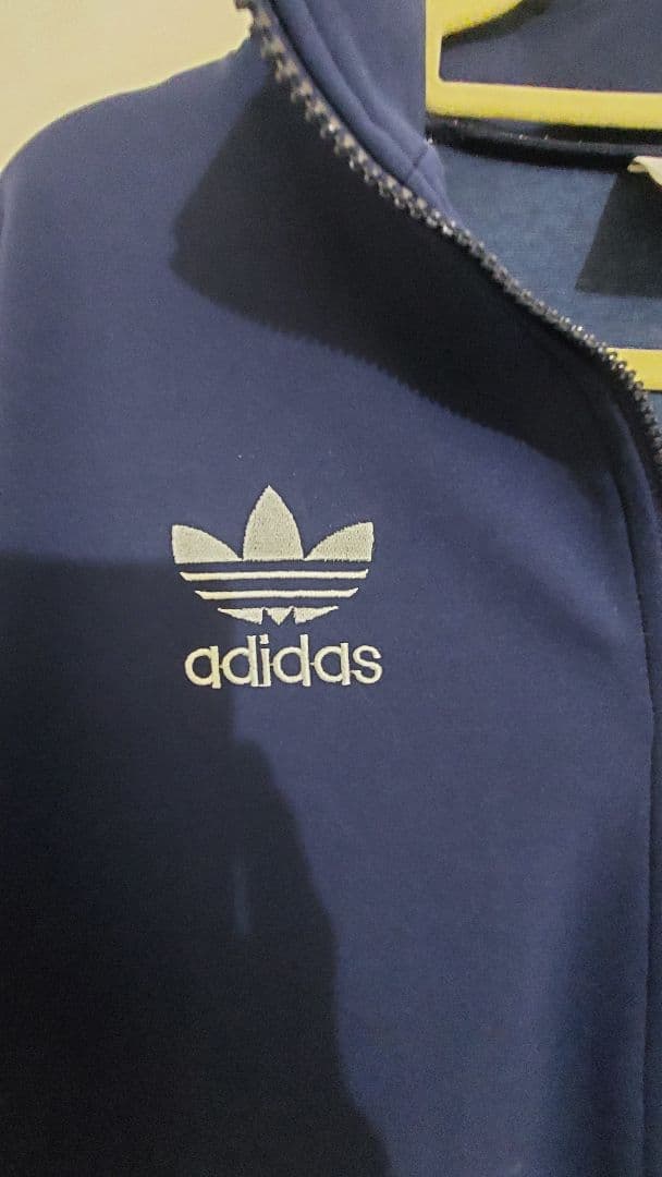 【極美品】【人気商品】adidas トラックジャケット ネイビー