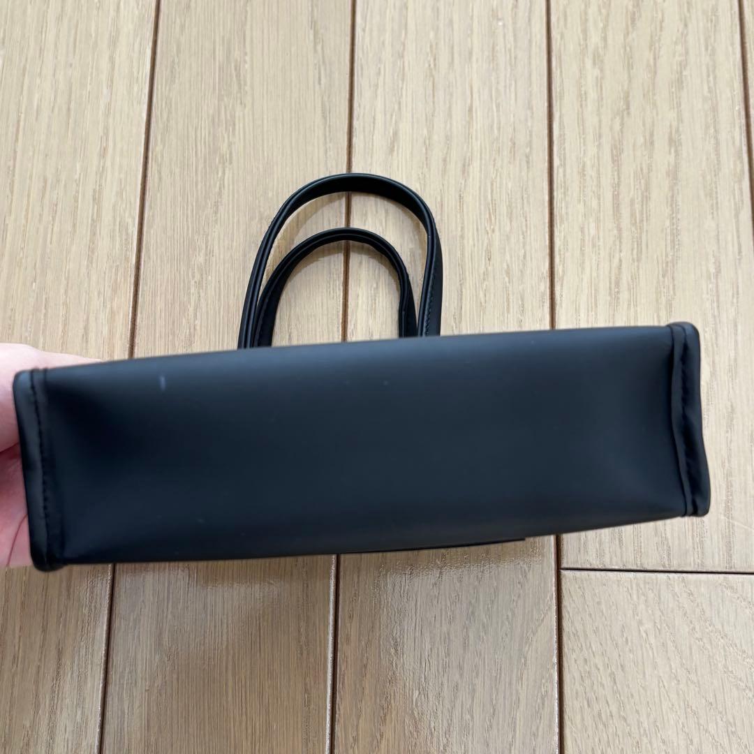 FENDI ブラック ミニバッグ