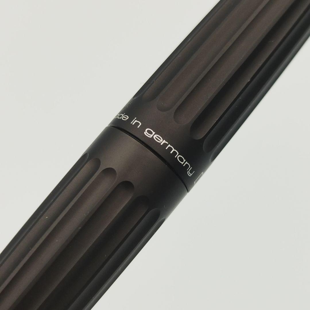 【廃盤・未使用】DIPLOMAT Aero マットブラック 万年筆 ニブF