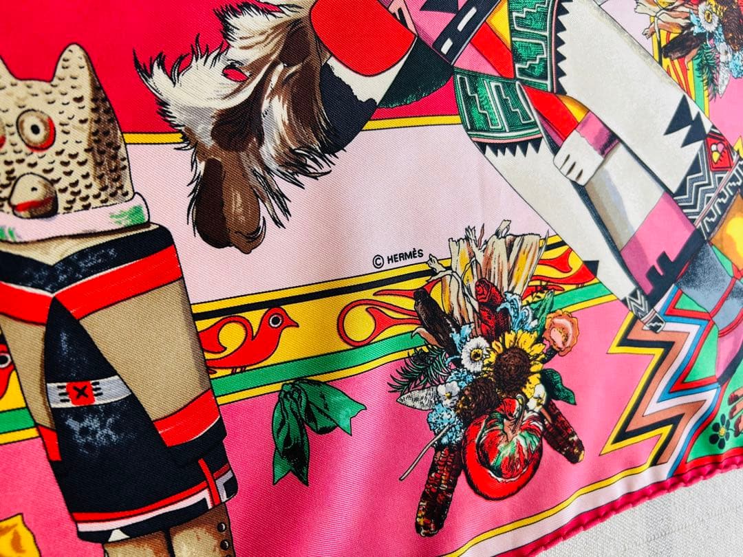 HERMÈS シルクスカーフ 民族デザイン