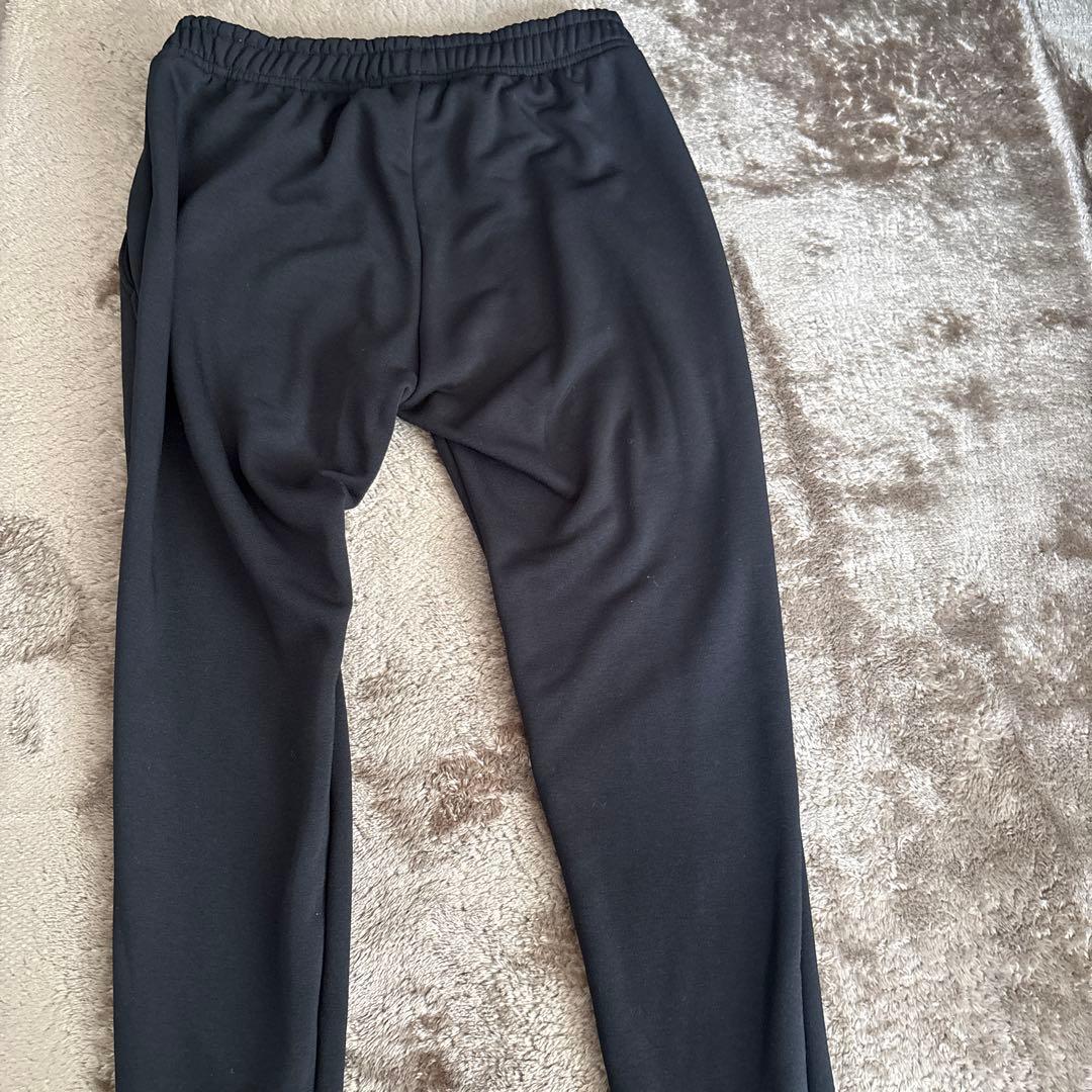 YONEX ブラックジャージ JPサイズ5