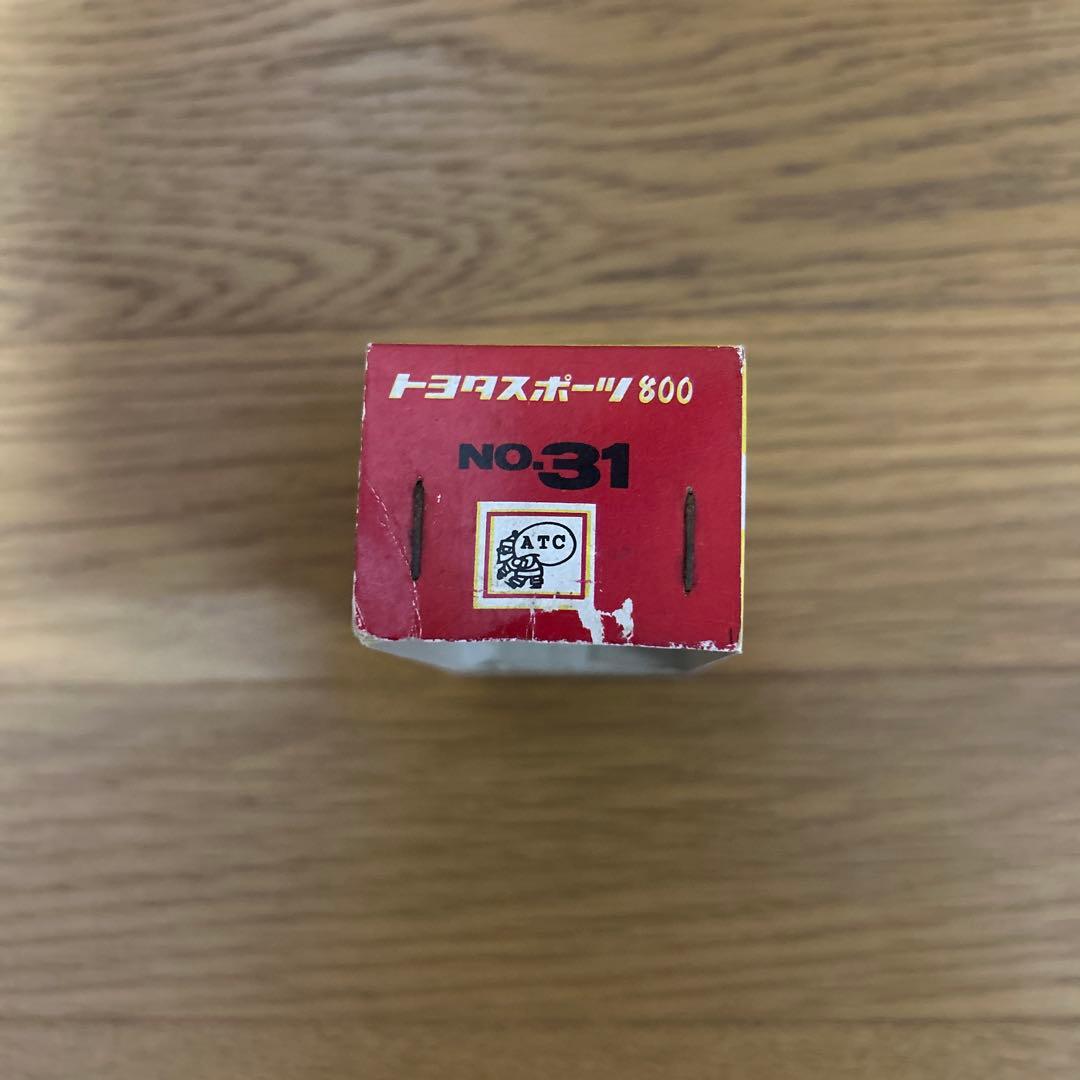 モデルペット トヨタスポーツ800 赤いオープンカー