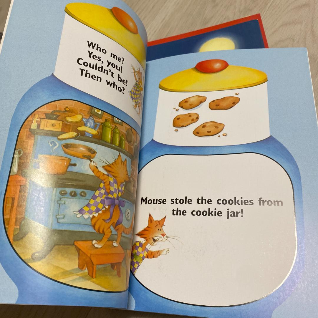 洋書 165 Who Stole the Cookies