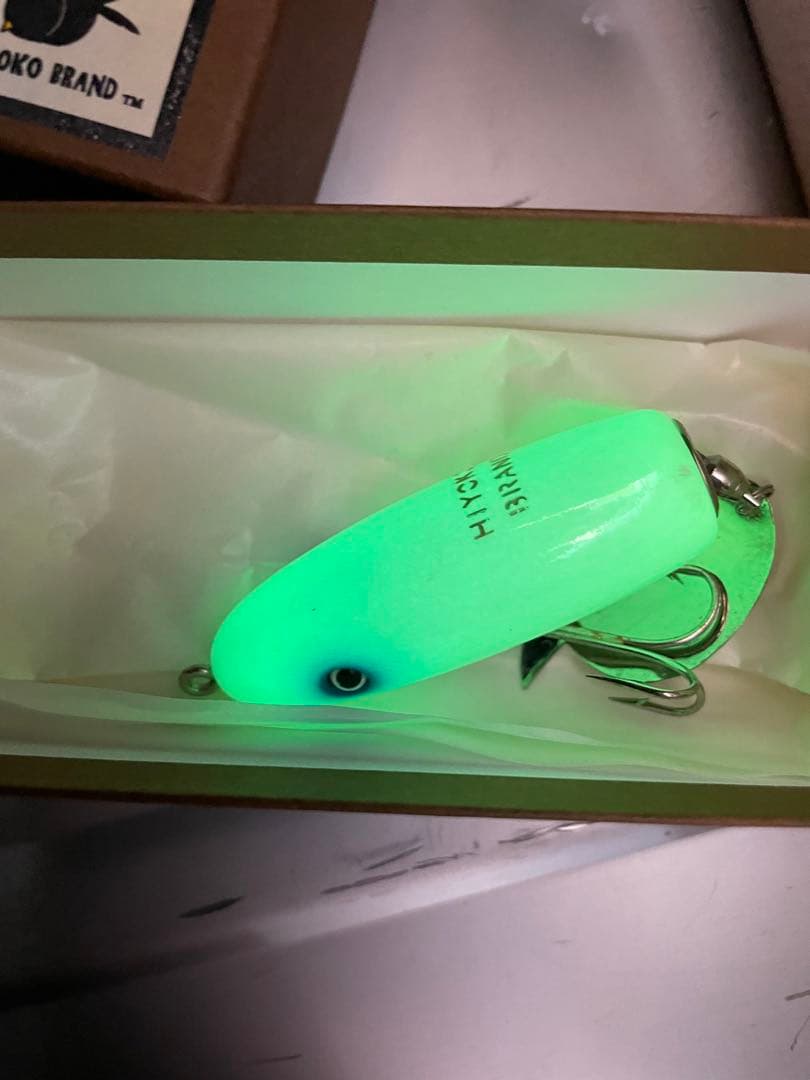 ヒヨコブランド　ダンガントキオ　DANGANTOKIO グローカラー