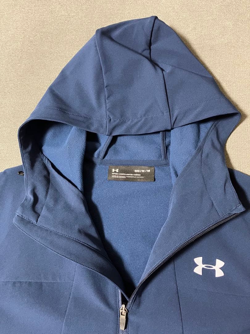 ☆美品☆UNDER ARMOUR UA UNLINED WOVENメンズ上M下L