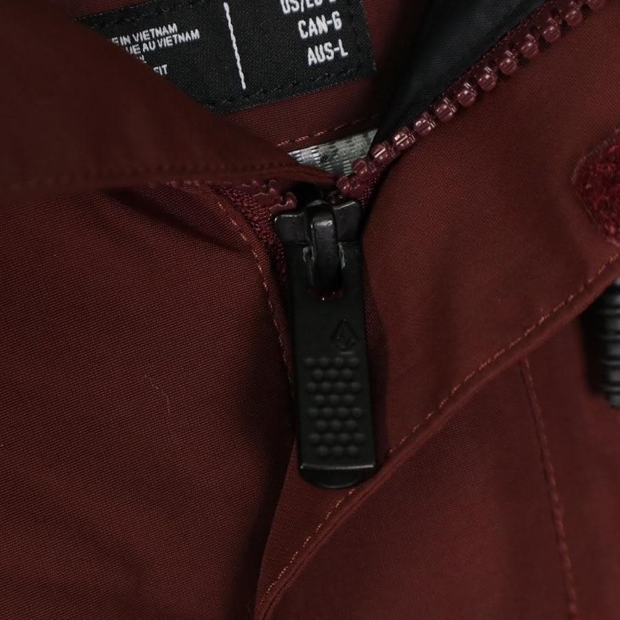 【人気】VOLCOM ボルコム GORE-TEX L スノボウェア　ボルドー