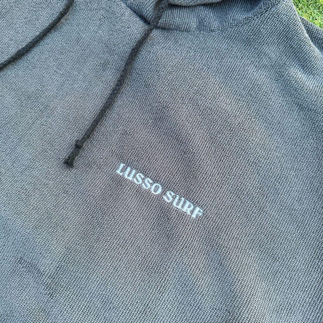 秋に便利　LUSSO SURF お着替えポンチョ　グレー⭐︎送料込み