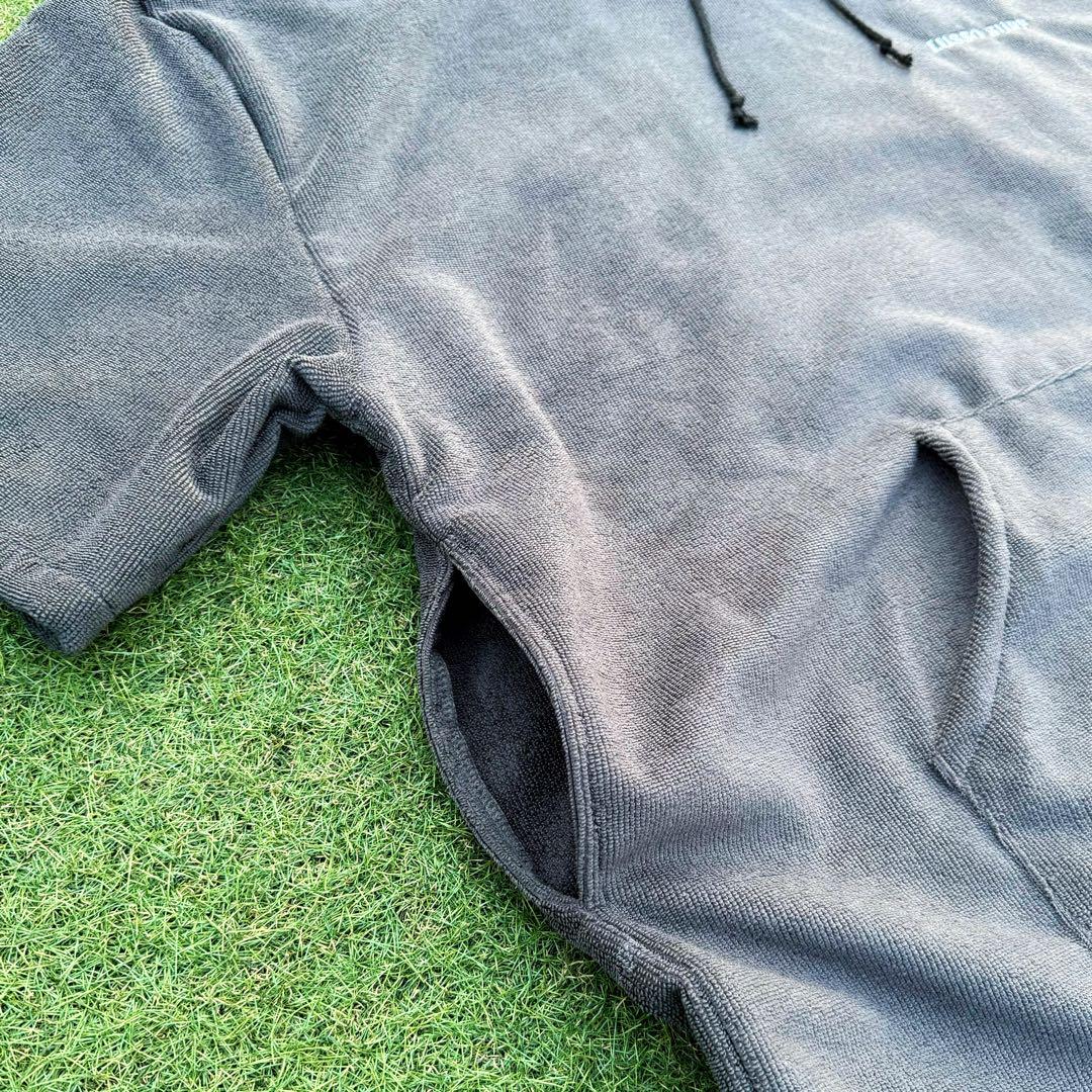 秋に便利　LUSSO SURF お着替えポンチョ　グレー⭐︎送料込み