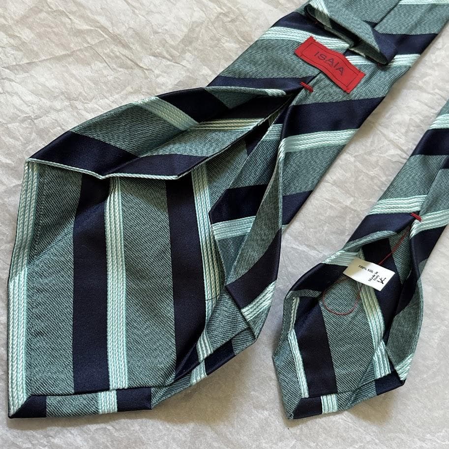 ★ セッテピエゲ ★イザイア ISAIA★ レジメンタルタイ・イタリア製・極美品