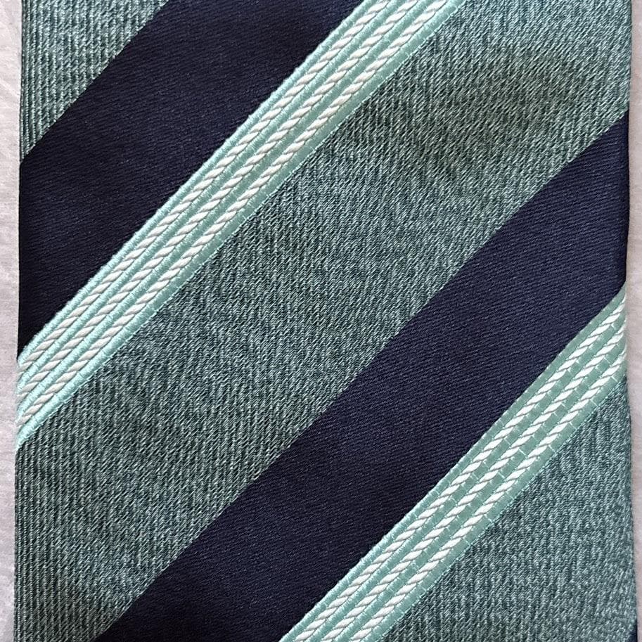 ★ セッテピエゲ ★イザイア ISAIA★ レジメンタルタイ・イタリア製・極美品