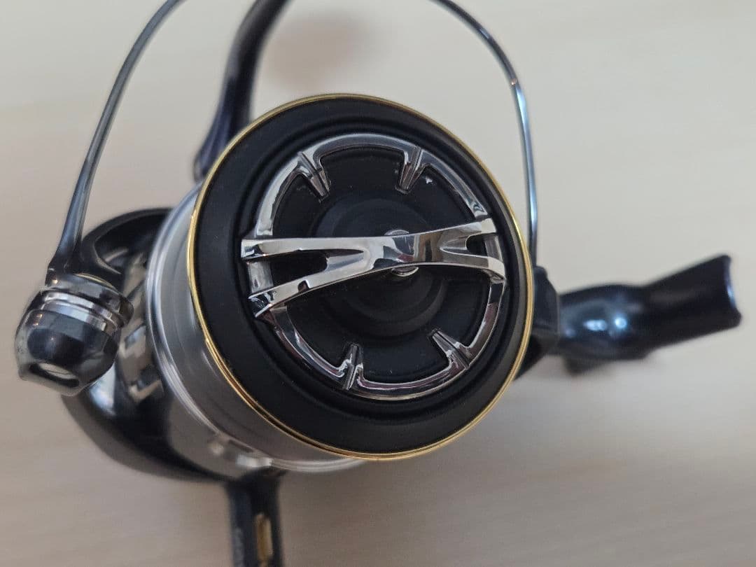 ゴメクサス リールスタンド付き シマノ　17ツインパワーXD 4000xg